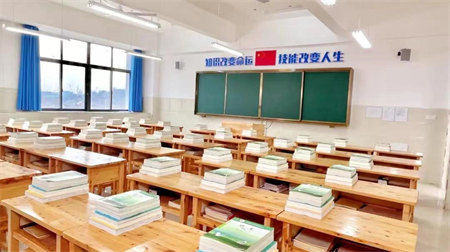 重庆卫校校园风光一览：学习与生活两不误